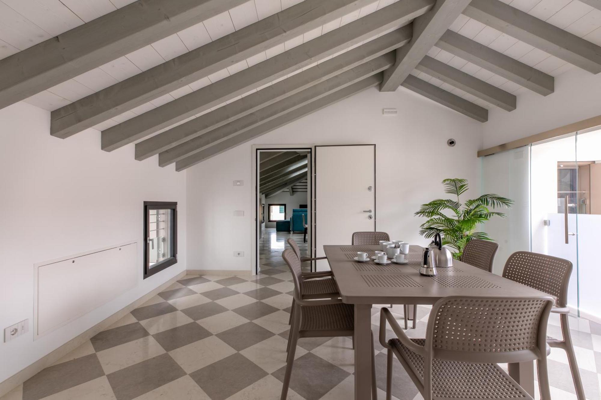 Corte Alle Mura - Mansarda Lux Cittadella Luaran gambar